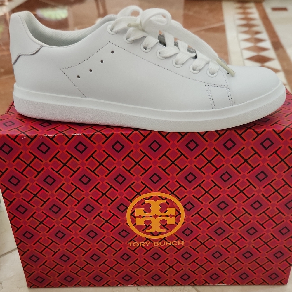 Tory Burch Howell Court Smooth White Leather Sneakers